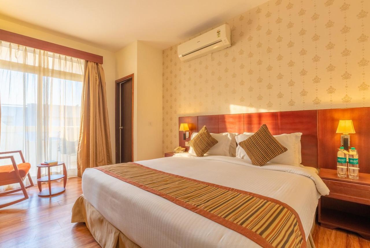 Rosewood Apartment Hotel - Haridwār Buitenkant foto